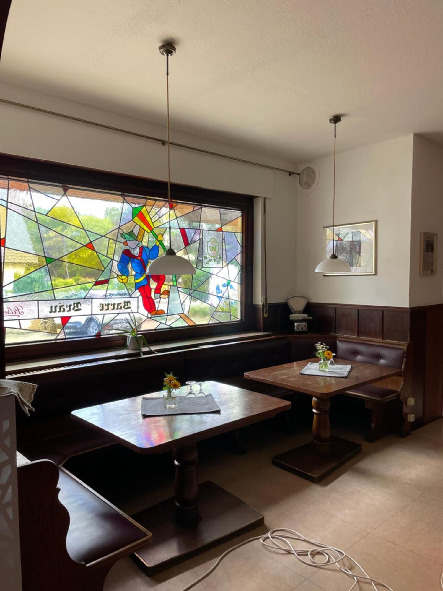 明登 Bistro-Zur-Quelle酒店 外观 照片